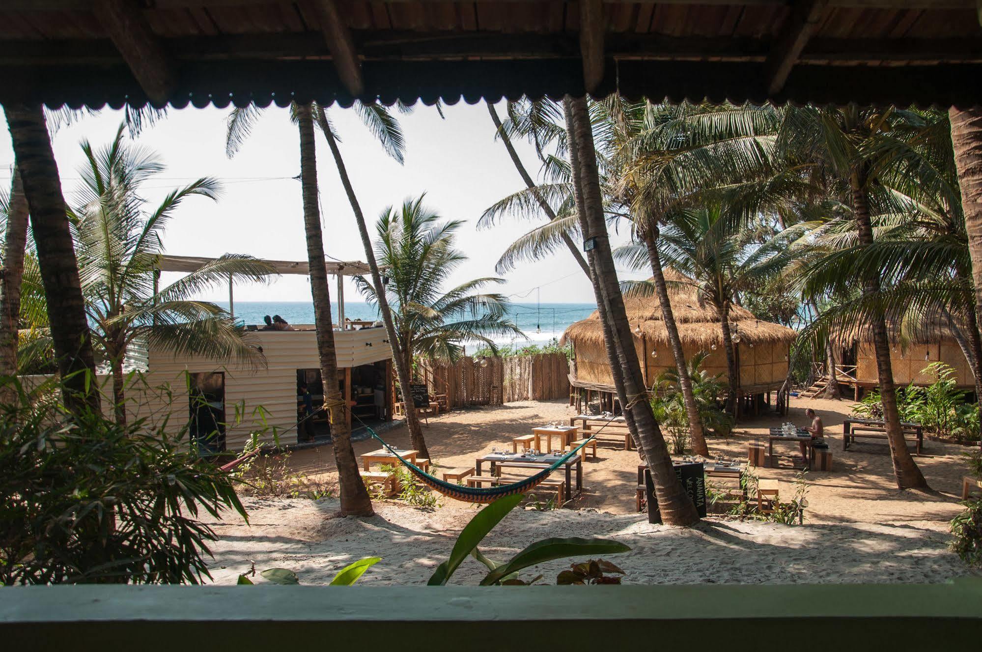 Anahata Retreat Mandrem Bagian luar foto